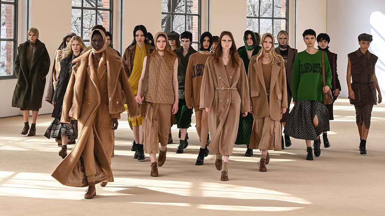 Runway Ai21 Max Mara Runway Ai21 Max Mara