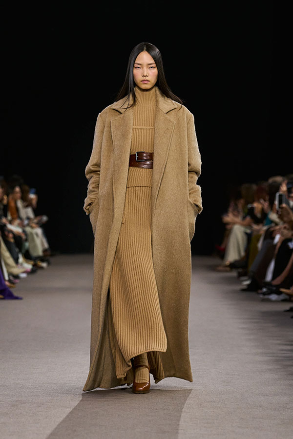 Look Runway FW25 023 Max Mara