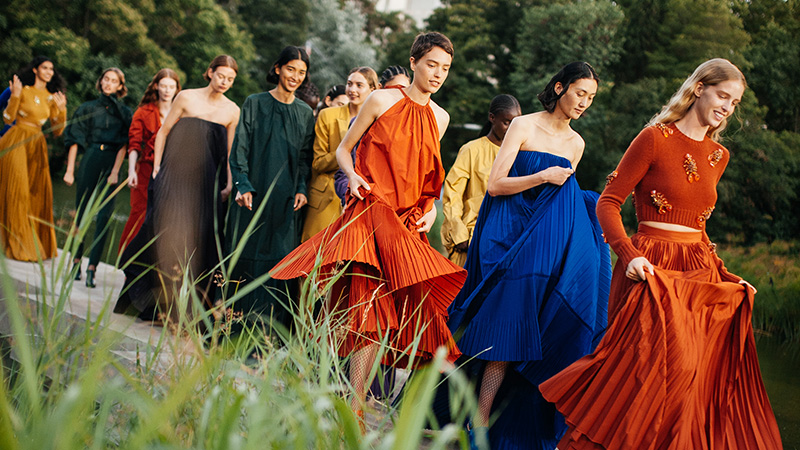 Max Mara Resort 2023 - Vai lenço feliz