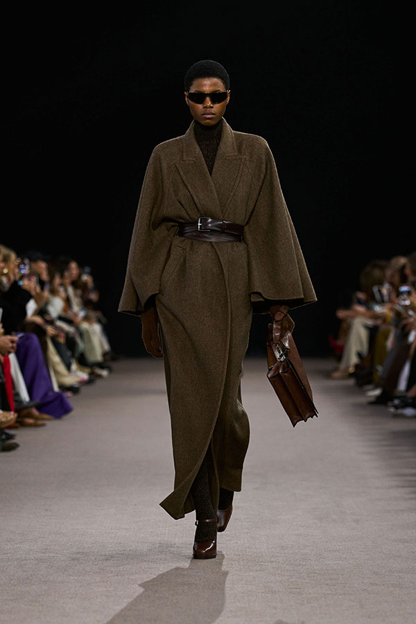 Look Runway FW25 015 Max Mara