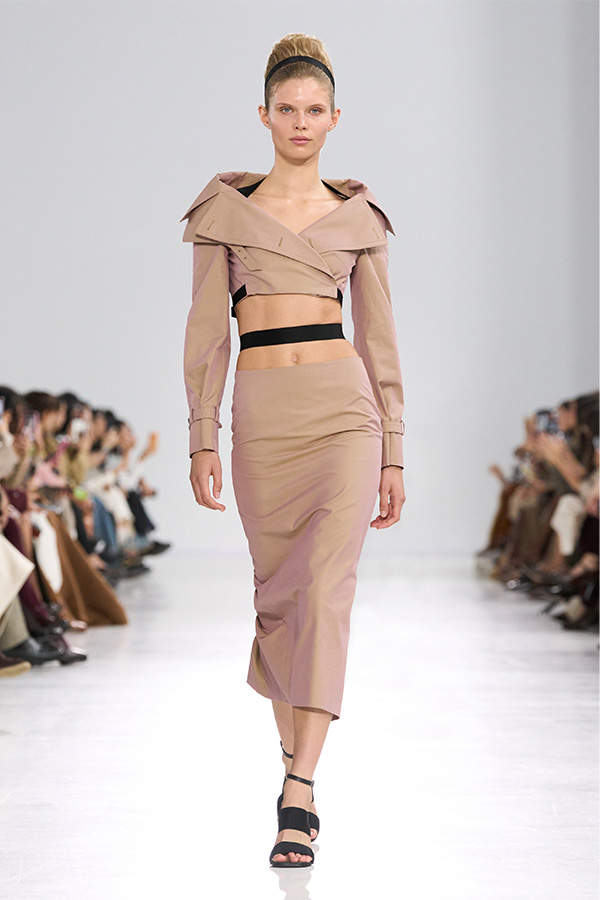Max Mara Spring/Summer 2026 Fashion Show - Beige Look with skirt and long-sleeved top.