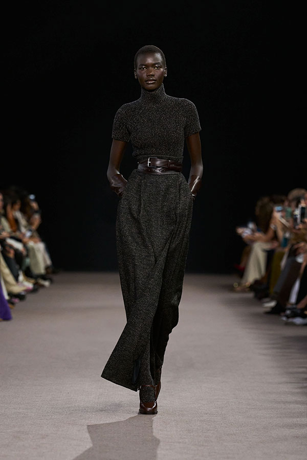 Look Runway FW25 014 Max Mara