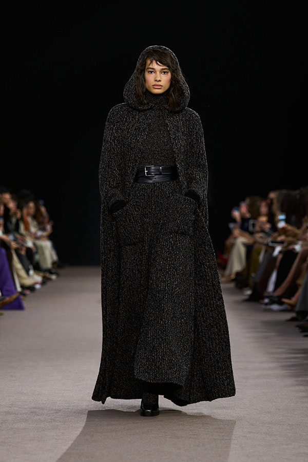 Look Runway FW25 011 Max Mara